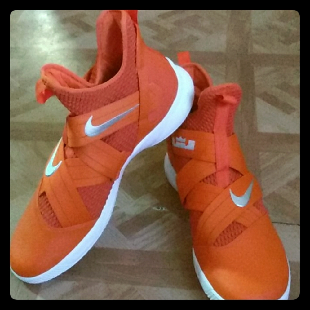 LeBron James Soldier 12